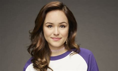 erica goldberg hot|The Goldbergs’ Hayley Orrantia Stuns In Super Glam。